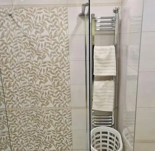 아파트 River View In *